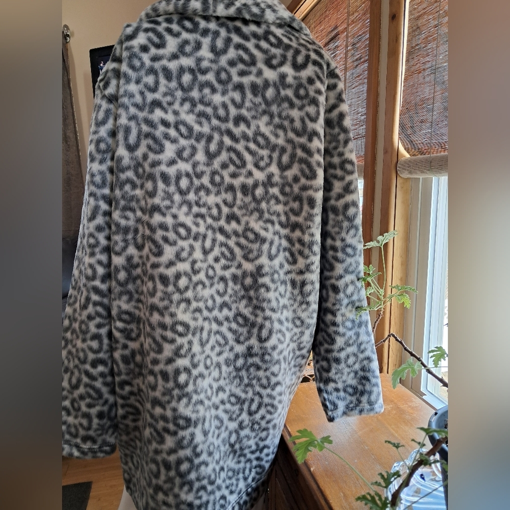 Leopard Print Women's Coat - Picture 2 of 3